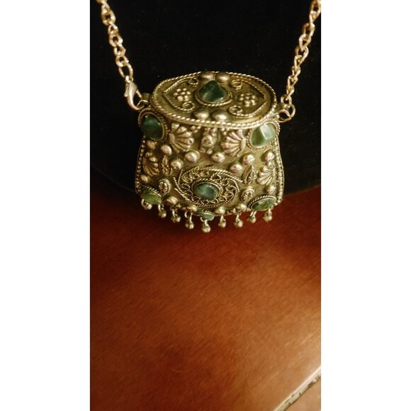 Sajai Gemstone Coin Purse Ethnic Silver Pendant Necklace Green Gemstones Bohemia - Picture 7 of 16